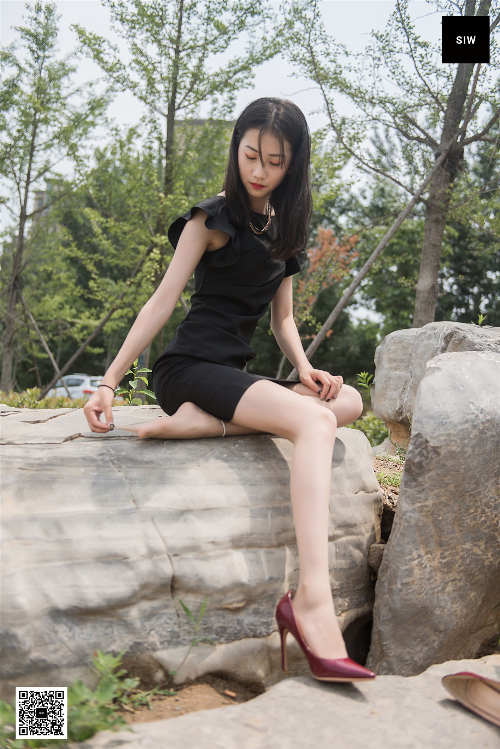 SIW斯文传媒 080 石上美人 - 雯静